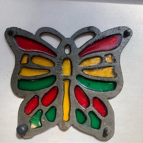 SOLD 1960s cast iron butterfly trivet - yellow red green - Picture 2 of 4
